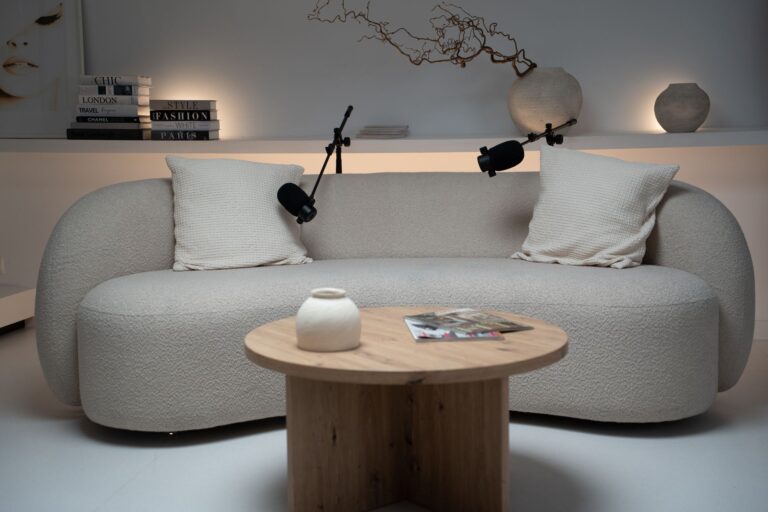 Podcastų filmavimo setas „Perlas“ – „Content“ salė, Ninel Studio, Vilnius