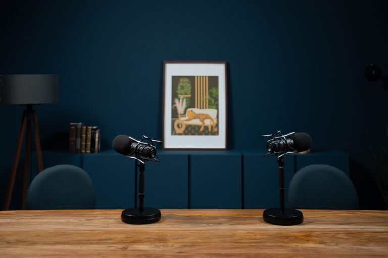 Podcastų filmavimo setas „Mėlyna Mėlyna“ – erdvė „Laimė“, Šiaurė Studios, Vilnius